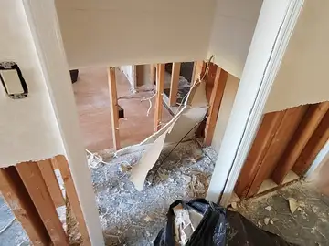 Post-Leak Cleanup & Debris Removal project documentation photo 1