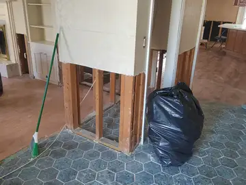 Post-Leak Cleanup & Debris Removal project documentation photo 10